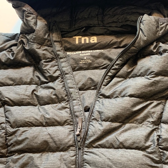 TNA women’s size small dark, charcoal, gray Hooded down Jacket - Picture 5 of 14